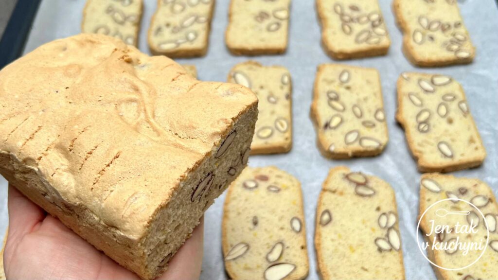 italské cantuccini z bílků