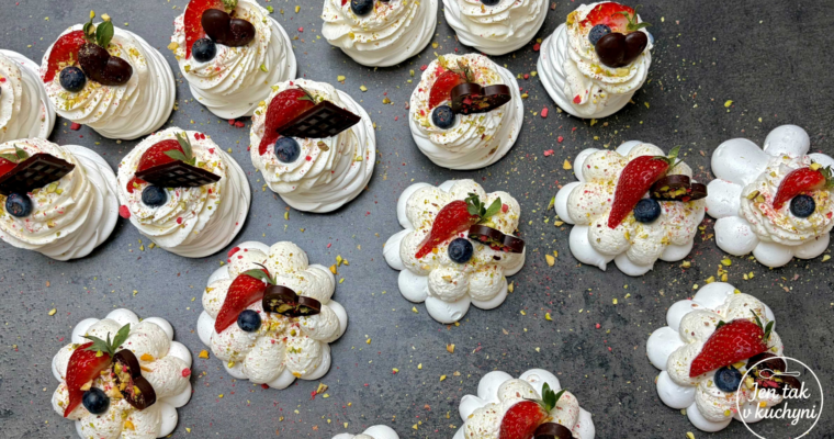 Mini Pavlova