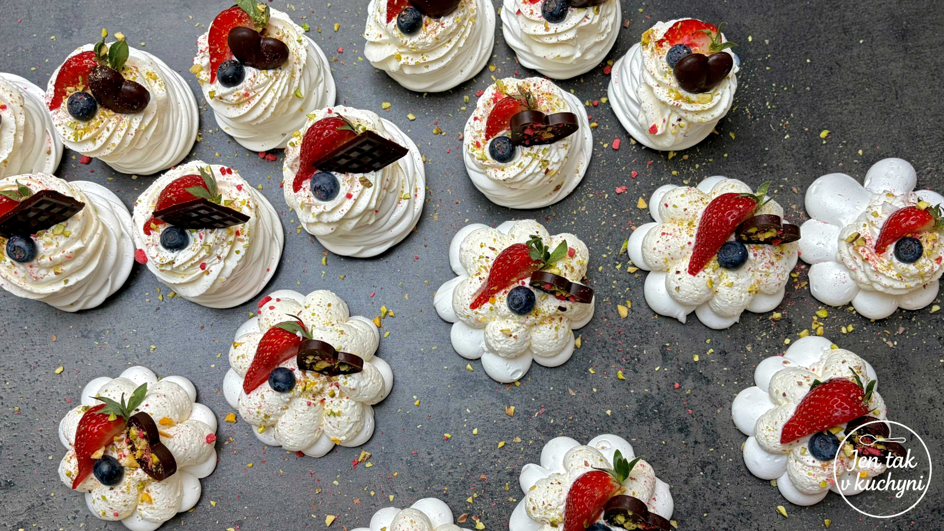 Mini Pavlova