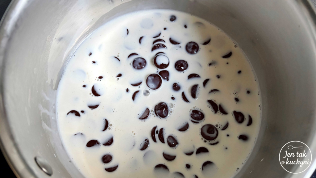 oříškovo-čokoládový dort