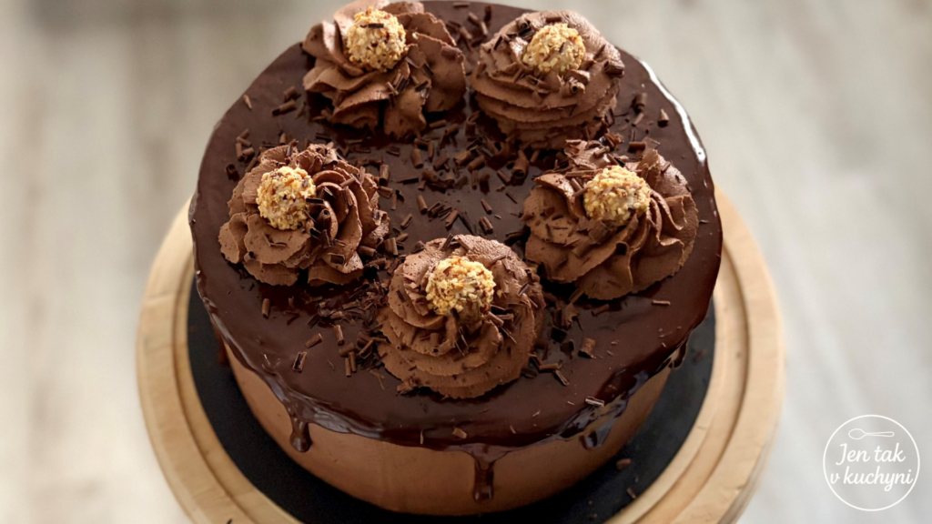 oříškovo-čokoládový dort